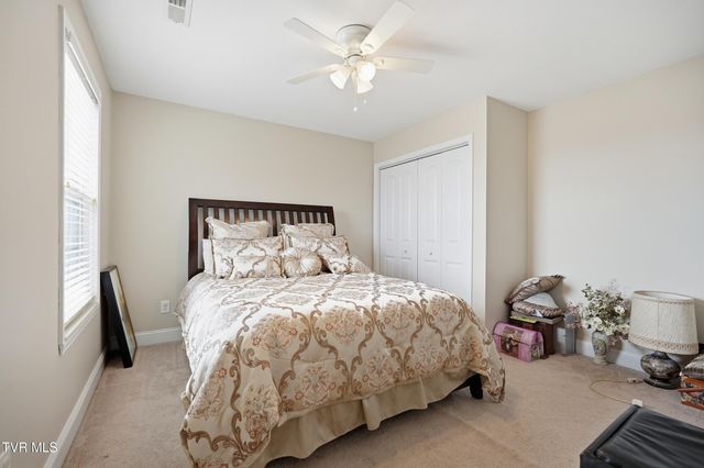 2119 Country Brook Lane, Knoxville, TN 37921