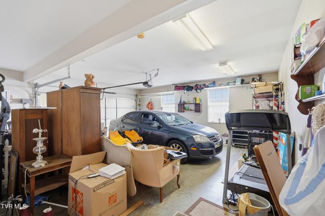 2119 Country Brook Lane, Knoxville, TN 37921