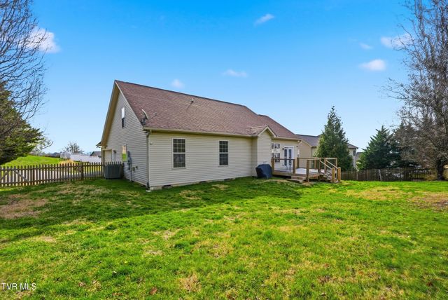 2119 Country Brook Lane, Knoxville, TN 37921