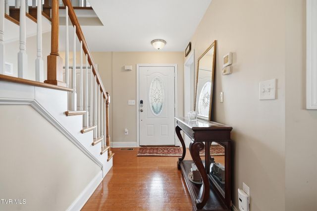 2119 Country Brook Lane, Knoxville, TN 37921