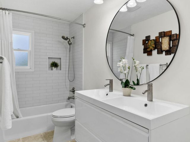 12803 Everest Avenue, Apple Valley, MN 55124
