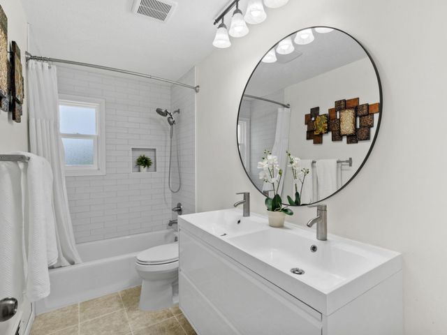 12803 Everest Avenue, Apple Valley, MN 55124
