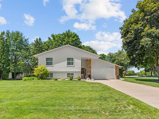 12803 Everest Avenue, Apple Valley, MN 55124
