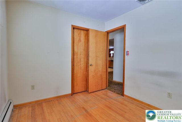 1360 Stonewood Drive, Hanover Twp, PA 18017