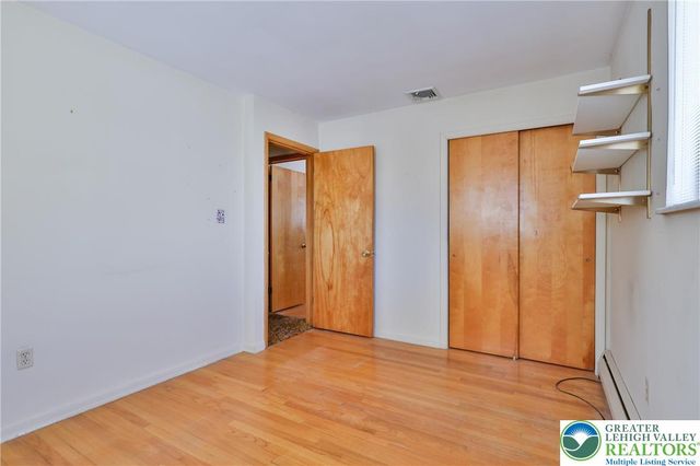 1360 Stonewood Drive, Hanover Twp, PA 18017