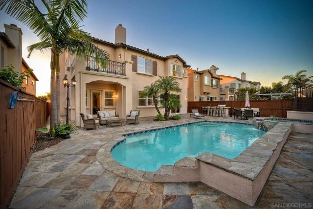 17018 Patina, San Diego, CA 92127