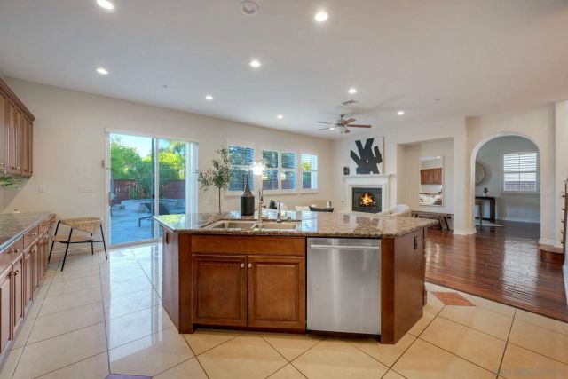 17018 Patina, San Diego, CA 92127