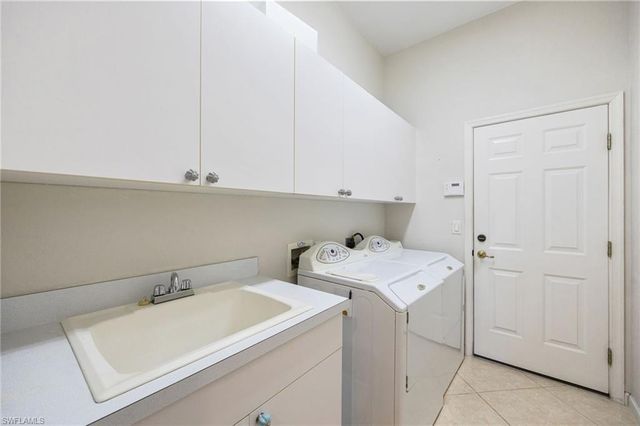 7143 Sugar Magnolia CT, Naples, FL 34109