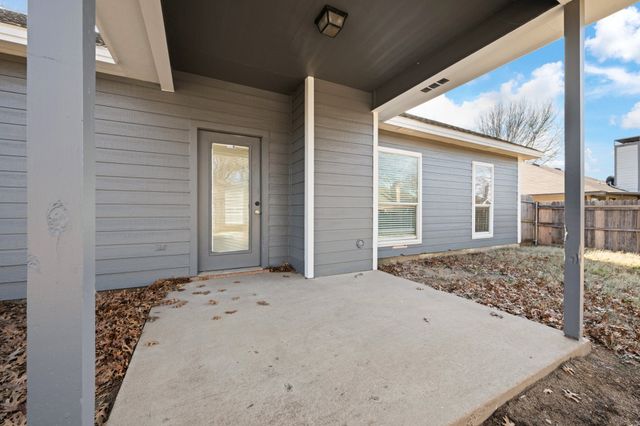 7 Saint Charles Place, Midlothian, TX 76065