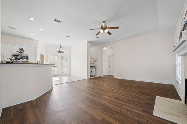 7 Saint Charles Place, Midlothian, TX 76065