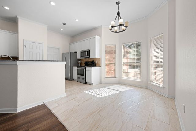 7 Saint Charles Place, Midlothian, TX 76065