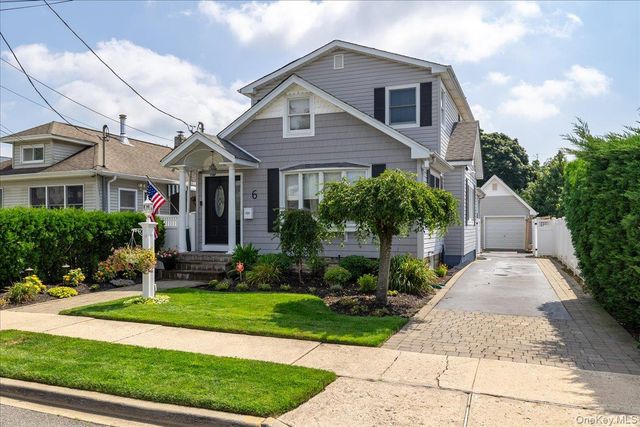 6 Wall Street, Farmingdale, NY 11735