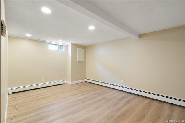 6 Wall Street, Farmingdale, NY 11735