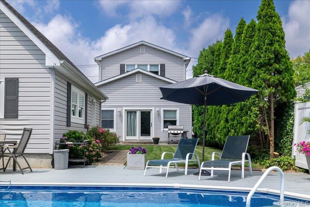 6 Wall Street, Farmingdale, NY 11735