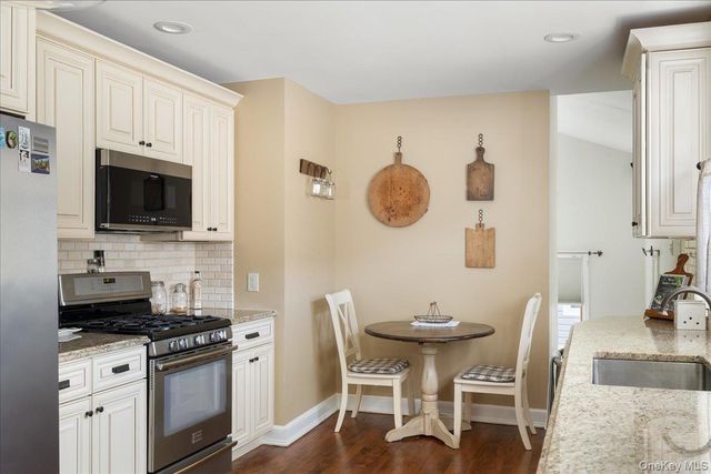 6 Wall Street, Farmingdale, NY 11735