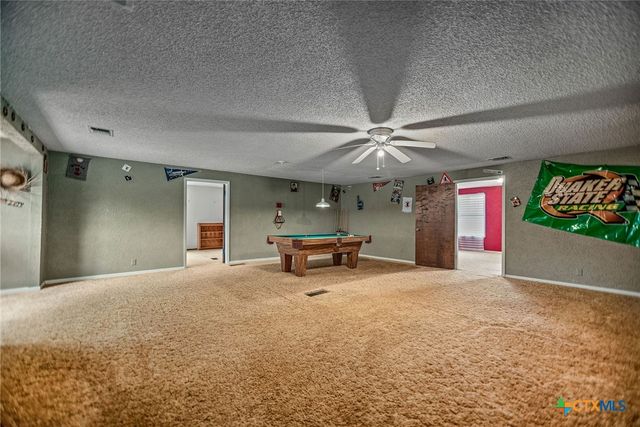 363 Kolle Street, Inez, TX 77968