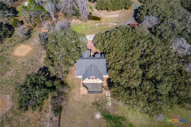 363 Kolle Street, Inez, TX 77968