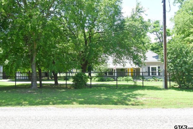 370 Spur 514, Yantis, TX 75497