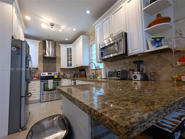 11405 NW 48th Court, Coral Springs, FL 33076