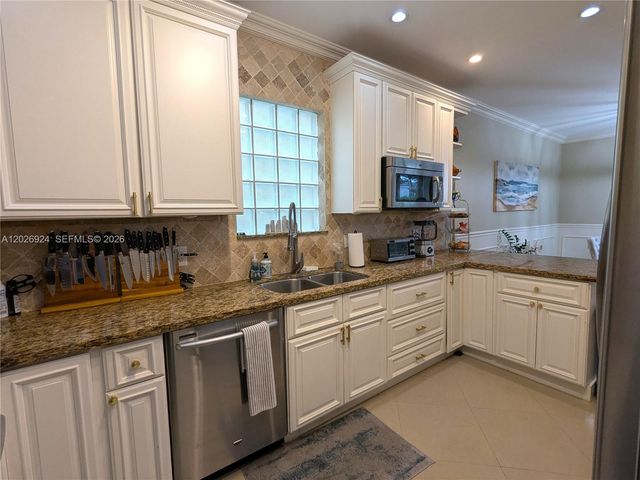 11405 NW 48th Court, Coral Springs, FL 33076