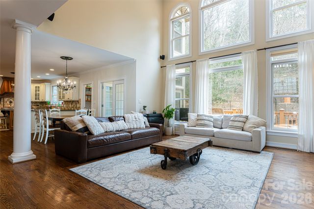 39 Windover Drive, Asheville, NC 28803