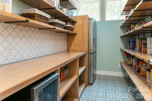 39 Windover Drive, Asheville, NC 28803