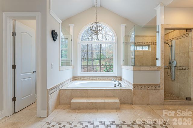 39 Windover Drive, Asheville, NC 28803