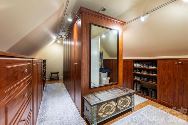 39 Windover Drive, Asheville, NC 28803