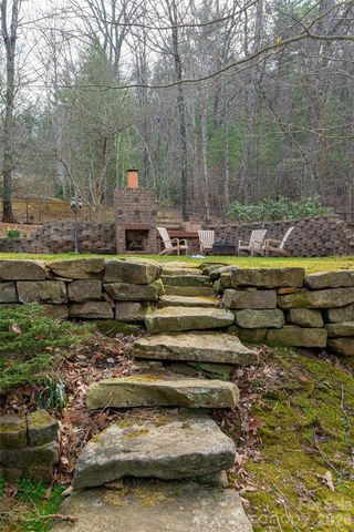 39 Windover Drive, Asheville, NC 28803