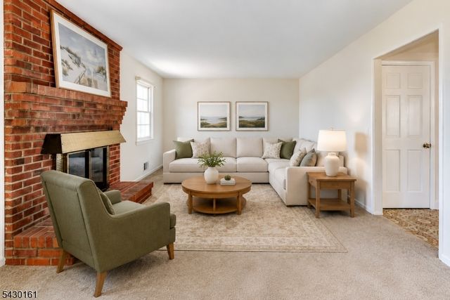445 Brookview Ct, Branchburg Twp., NJ 08876