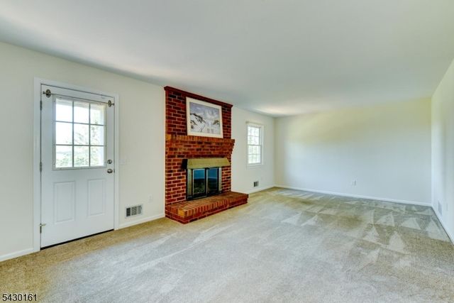 445 Brookview Ct, Branchburg Twp., NJ 08876
