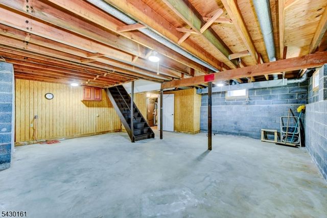 445 Brookview Ct, Branchburg Twp., NJ 08876