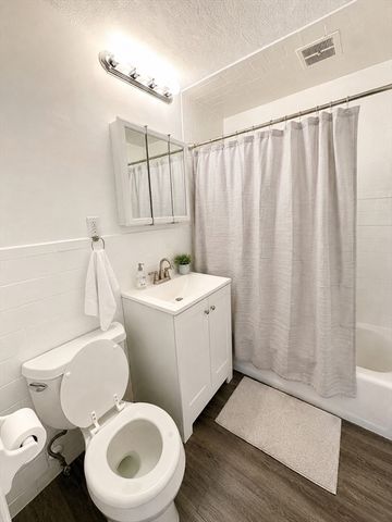 195 Salem Street 24, Medford, MA 02155