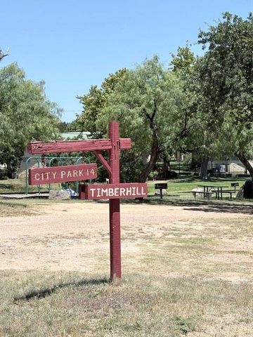 417 Rosehill DR, Granite Shoals, TX 78654
