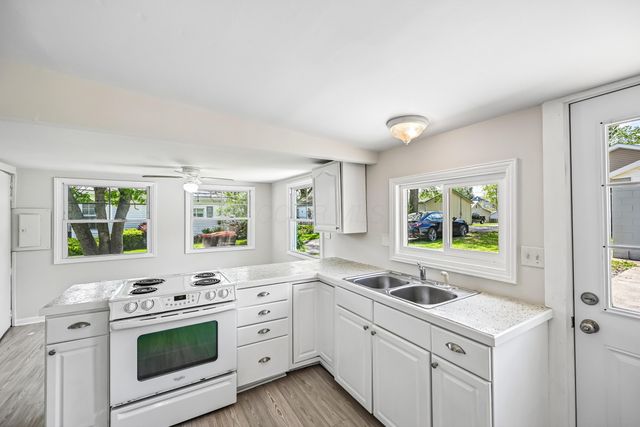 109 Beacon Light Lane, Buckeye Lake, OH 43008