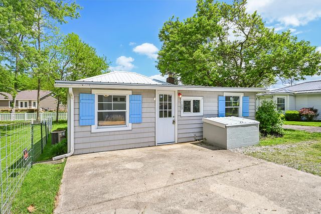 109 Beacon Light Lane, Buckeye Lake, OH 43008