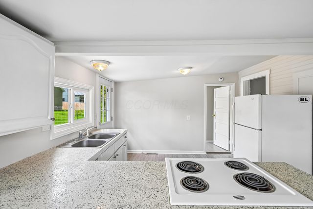 109 Beacon Light Lane, Buckeye Lake, OH 43008