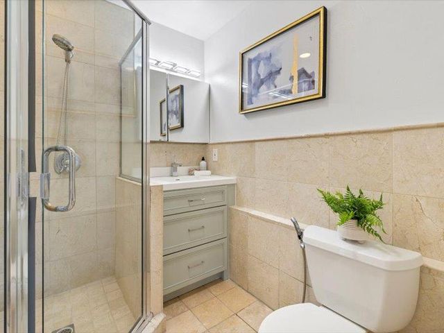 18255 McCoy Ave, Saratoga, CA 95070