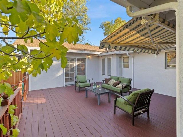 18255 McCoy Ave, Saratoga, CA 95070