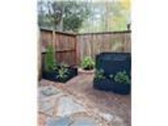 158 N Magnolia Pond Place, The Woodlands, TX 77381