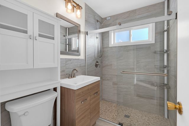 3225 Illinois Road, Wilmette, IL 60091