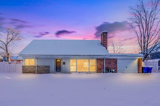 3225 Illinois Road, Wilmette, IL 60091