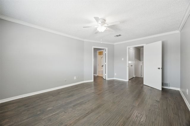 207 E Harwood Road 14, Euless, TX 76039