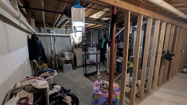 3226 Nazareth Road, Kalamazoo, MI 49048