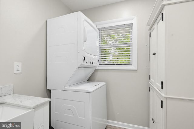 3893 COTTER DR, Edgewater, MD 21037