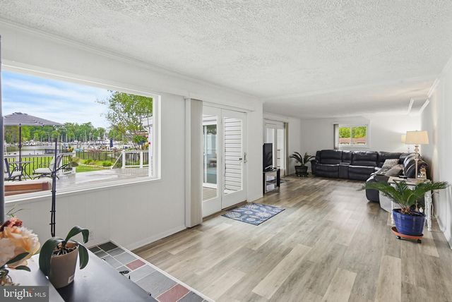 3893 COTTER DR, Edgewater, MD 21037