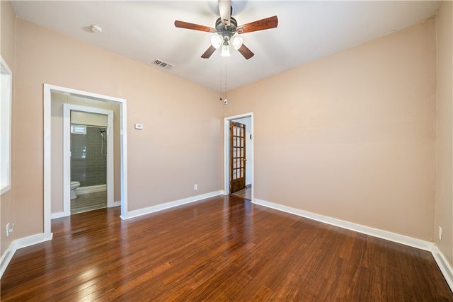 1205 10th St, Corpus Christi, TX 78404