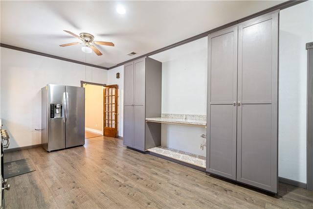 1205 10th St, Corpus Christi, TX 78404