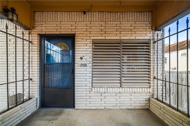 1205 10th St, Corpus Christi, TX 78404