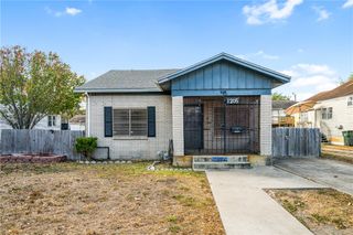 1205 10th St, Corpus Christi, TX 78404